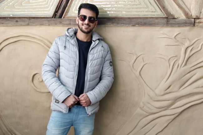 How a full-time businessman may spare just 5-10 minutes a day to trade stocks and earn 50% annually.