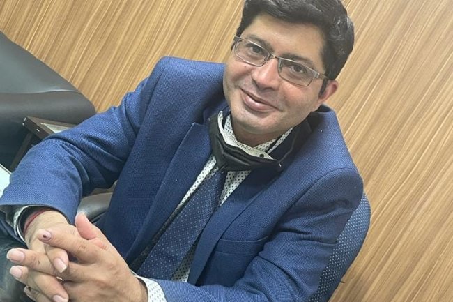 ENT Specialist Surgeon Dr. Vivek Strives Hard To Give Good Health To People.