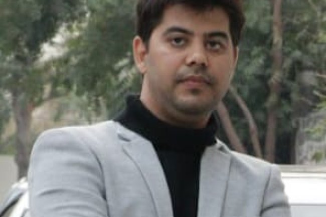 Despite All Odds, A Young Entrepreneur From Himachal Pradesh Achieves Huge Success.