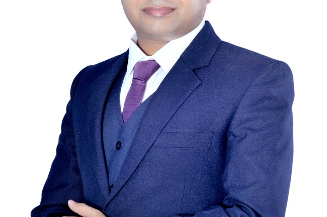 The Legendary Finance Professional: Kamall Jaddwani's Struggle to Establish JADWANI & CO.