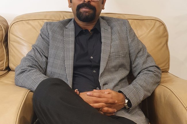 Eliminate Chronic Pain Without Medications with India’s Emerging Face Reflexologist , Ashish Mishra 