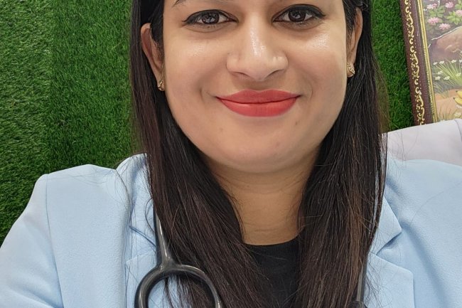 Dr. Kusum Verma: A Leading Ayurvedic Consultant, Marma Chikitsa Expert, and Naadi Pariksha Specialist.