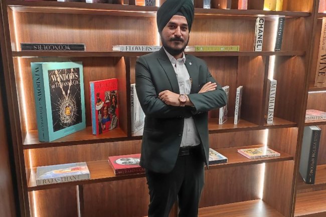 Famsia.com: The Ultimate Online Travel Academy Paving the Path to Becoming a Travelpreneur.