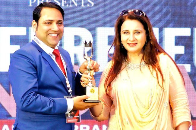 Dr. Abhishek Srivastav has been awarded the title ‘The Best Motivational Speaker of the year 2024’ by Entrepreneurs Forum of India, New Delhi