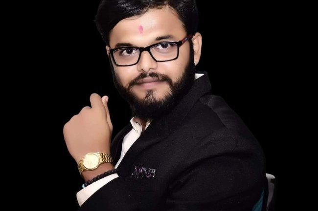 Dr. Avinash Joshi: A Beacon of Visionary Entrepreneurship and Holistic Wellness