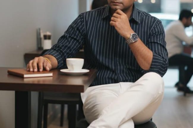 Dr. Anoop Arpan: The Author Who Turns Emotion Into Insight